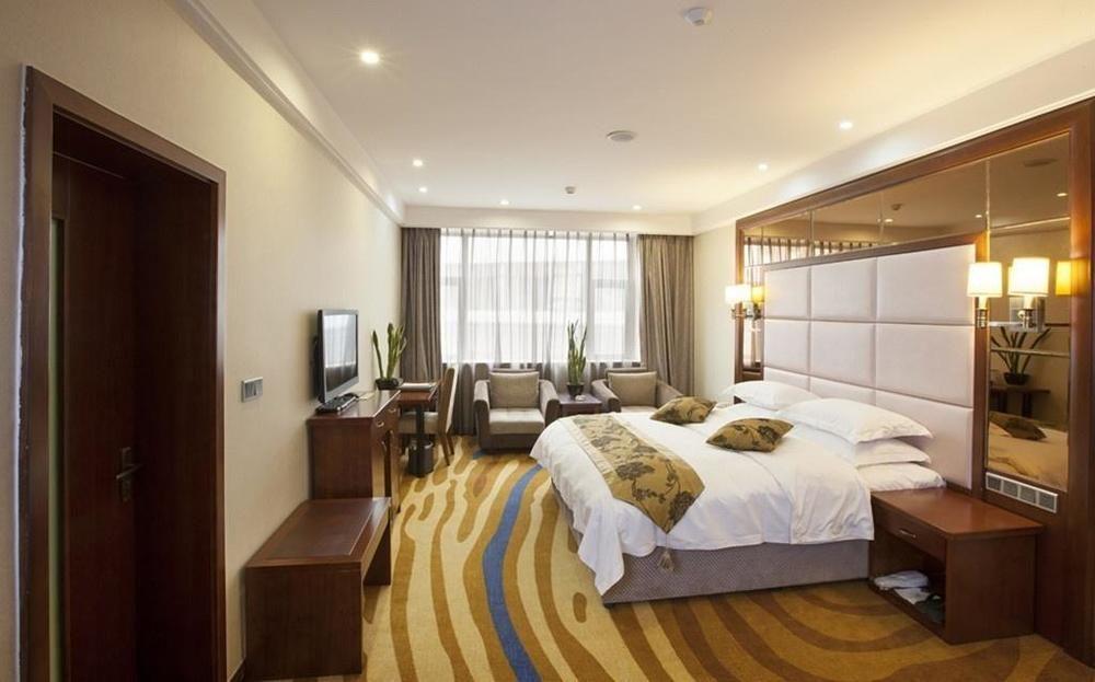 Chengdu Taicheng Hotel Exterior photo